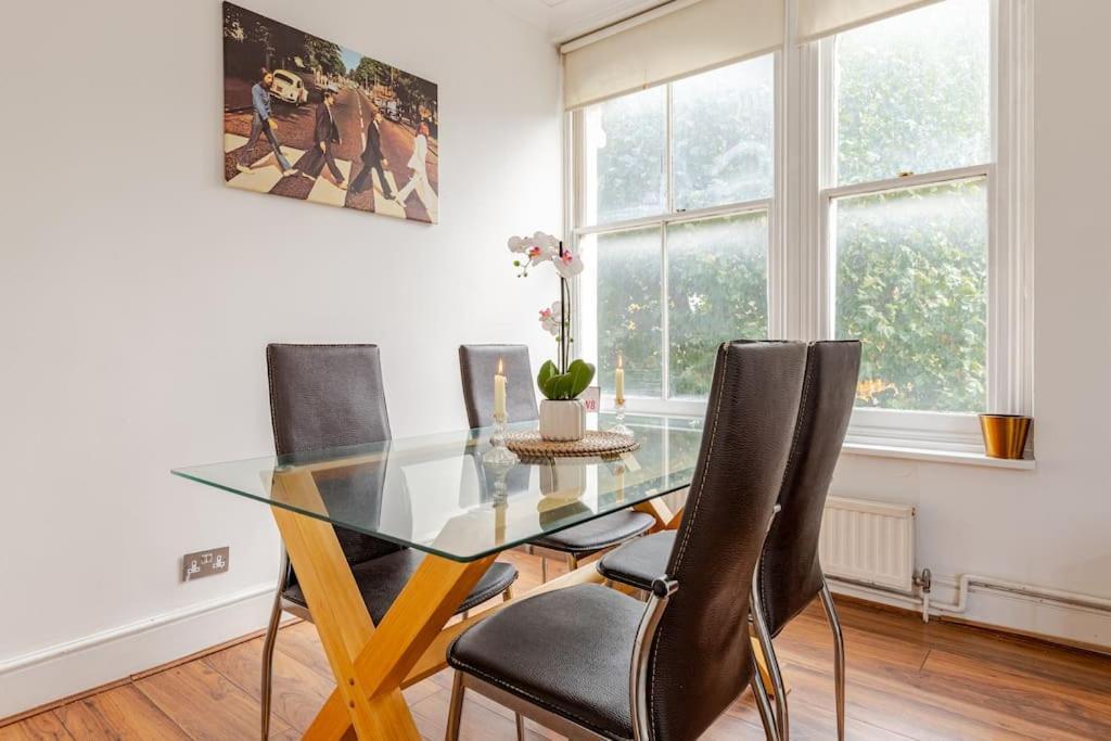 2 Bedroom Flat In St Johns Wood Londra Dış mekan fotoğraf