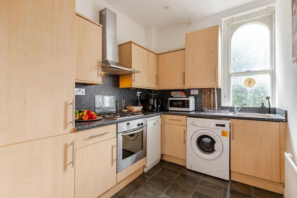 2 Bedroom Flat In St Johns Wood Londra Dış mekan fotoğraf