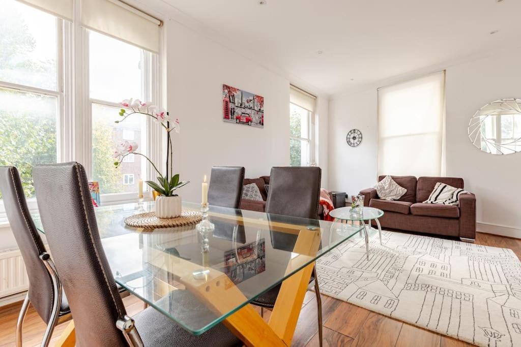 2 Bedroom Flat In St Johns Wood Londra Dış mekan fotoğraf