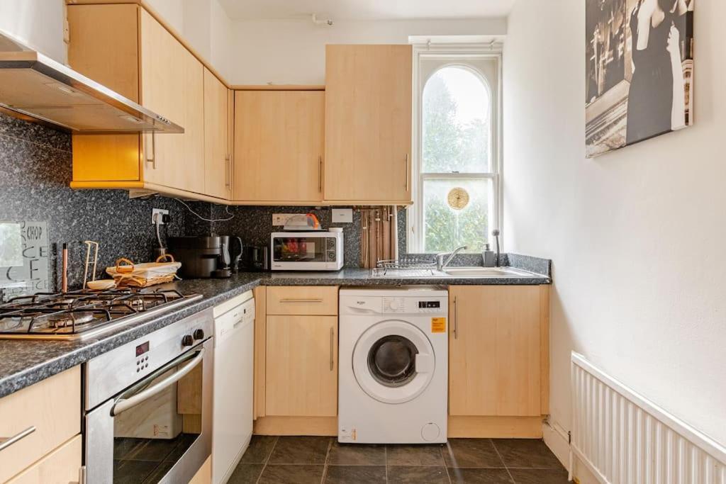 2 Bedroom Flat In St Johns Wood Londra Dış mekan fotoğraf